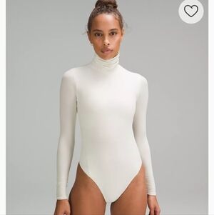 Wundermost Ultra-Soft Nulu Turtleneck Bodysuit - Bone